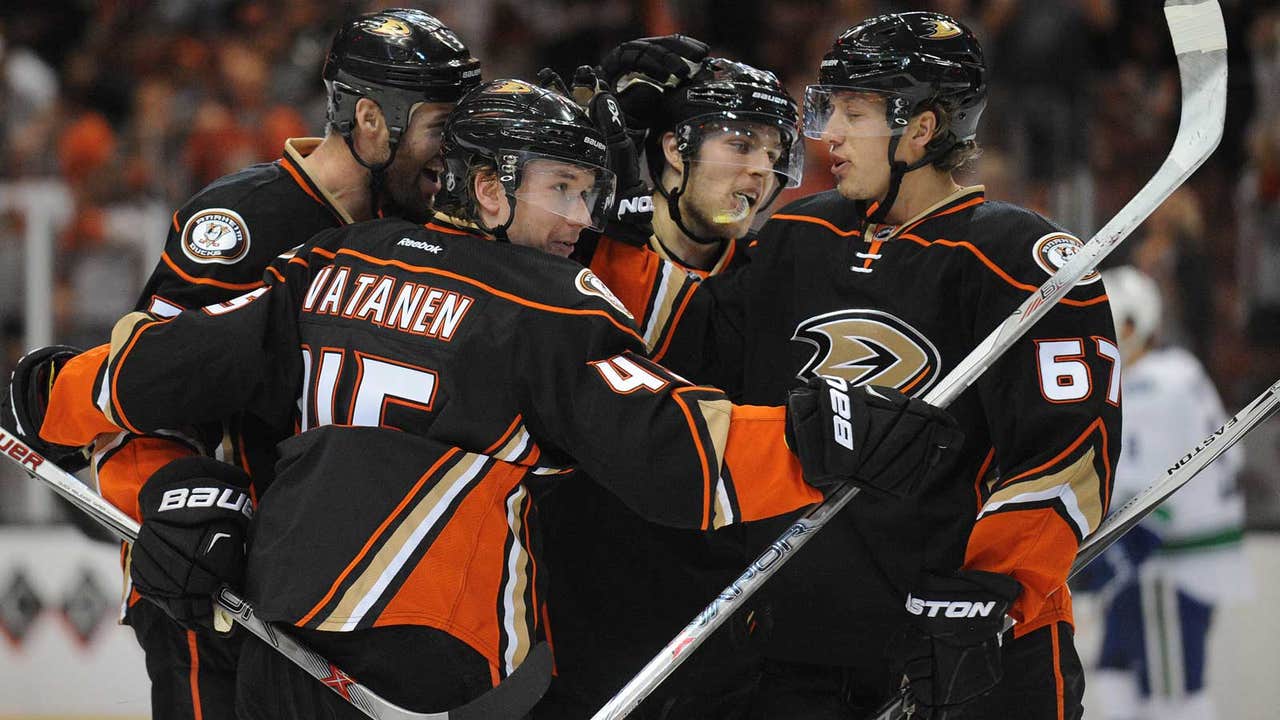 Ducks host Avalanche Friday night